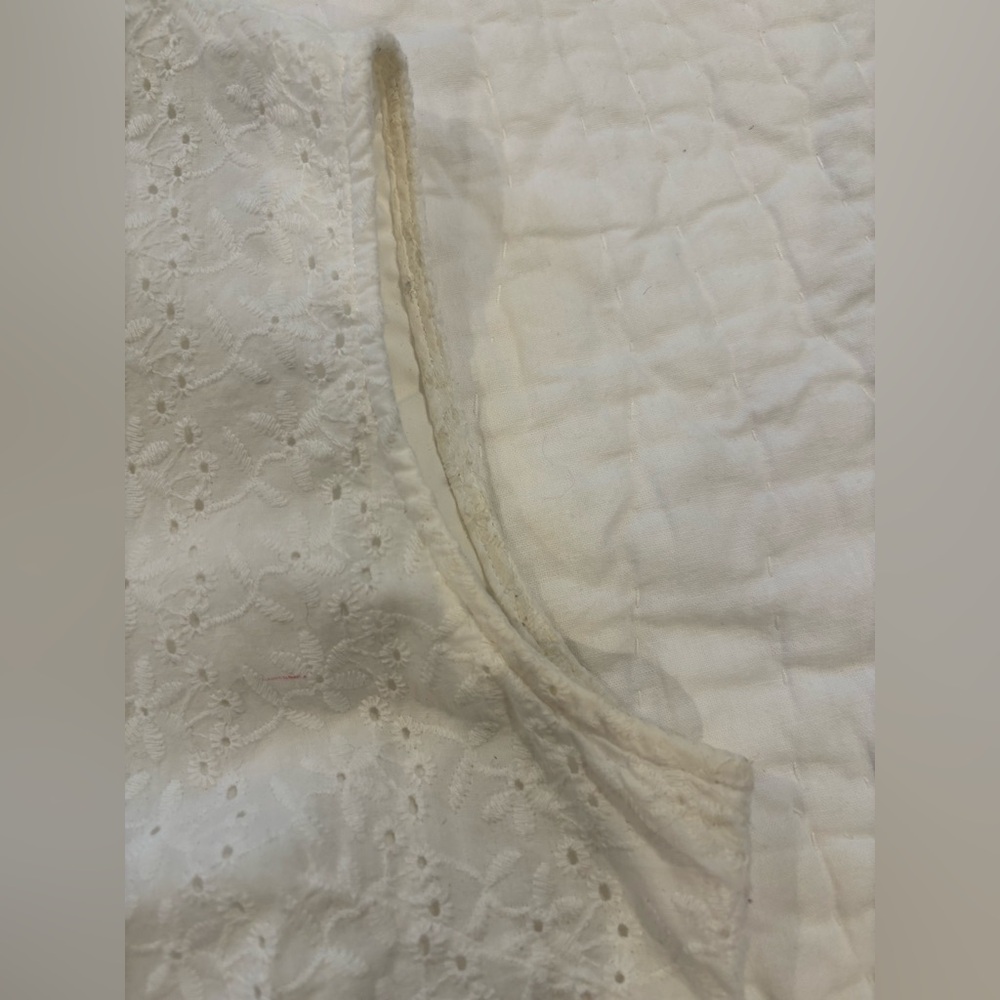 Kiel James Patrick White Eyelet Sleeveless Top - Picture 4 of 7